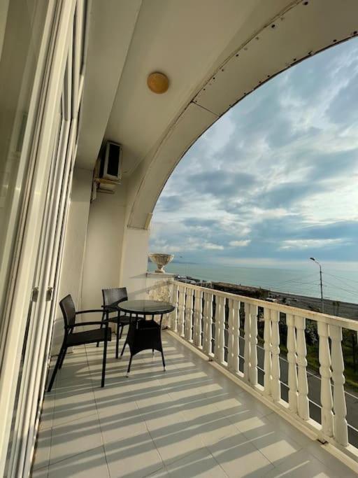 Sea View Studio Apartment In Gonio-Kvariati Exterior photo